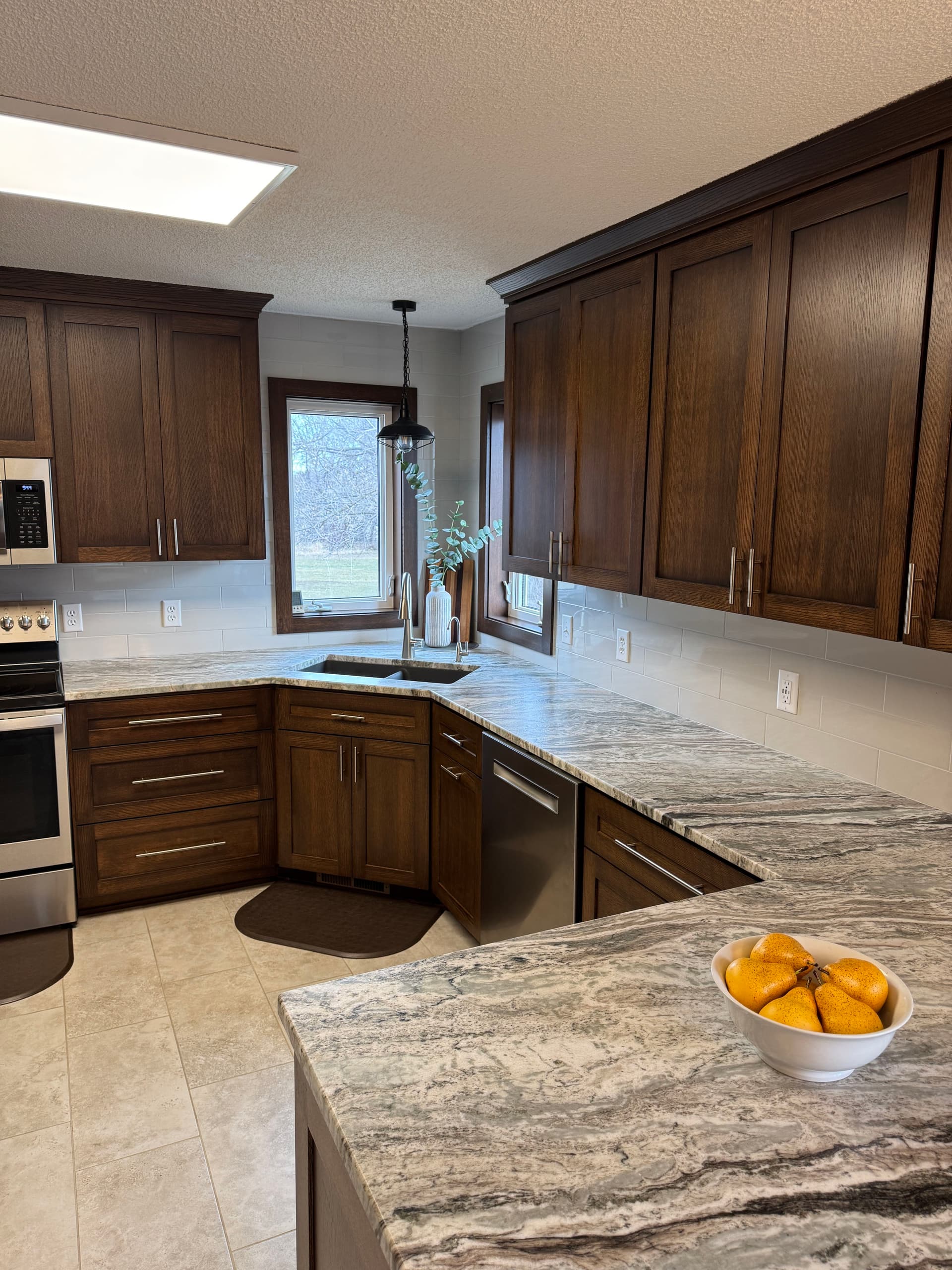 Kitchen Redesign Brings Dark Elegance image